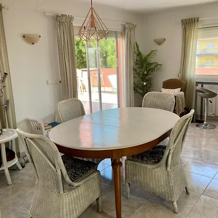 Atico Jazmines Apartment